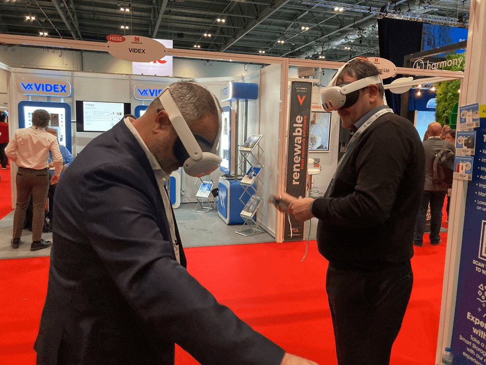 Experiències virtuals per afavorir la promoció de productes en una fira